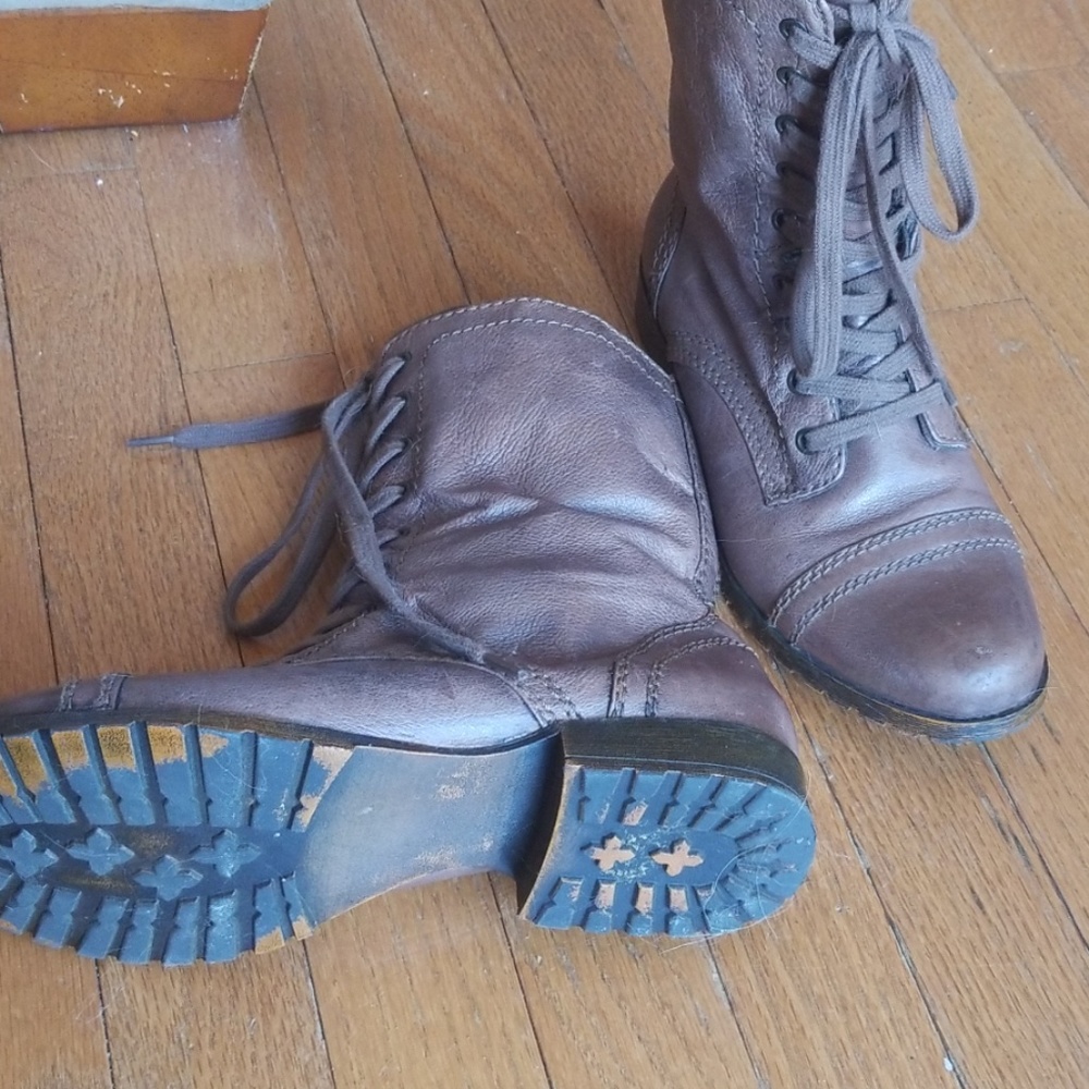 Ankle boots - Picture 2 of 2